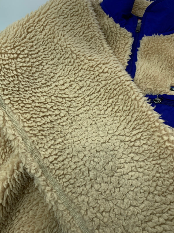 【中古品】【メンズ】 PATAGONIA パタゴニア 23024 02年製 CLASSIC RETRO CARDIGAN クラシックレトロカーディガン ボア アウター 144-261010-ta-11-min サイズ：L カラー：ベージュ/ブルー 万代Net店