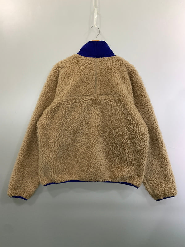 【中古品】【メンズ】 PATAGONIA パタゴニア 23024 02年製 CLASSIC RETRO CARDIGAN クラシックレトロカーディガン ボア アウター 144-261010-ta-11-min サイズ：L カラー：ベージュ/ブルー 万代Net店