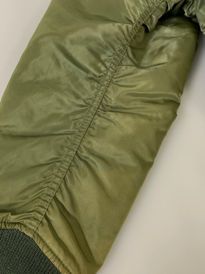 【現状渡し品】【メンズ】 STUSSY ステューシー × ALPHA × FRAGMENT 25TH MA-1 アルファ フラグメント MA-1 ジャケット アウター 142-261013-yn-21-min サイズ：L カラー：オリーブグリーン 万代Net店