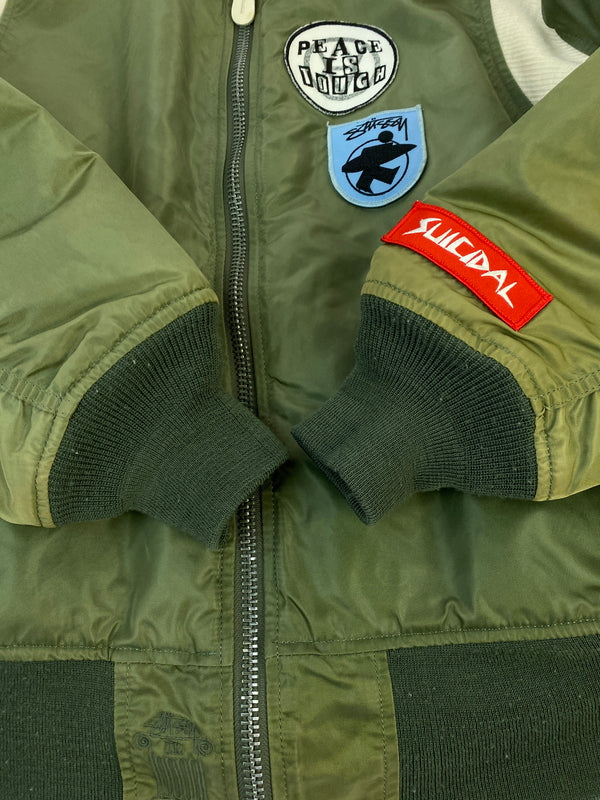 【現状渡し品】【メンズ】 STUSSY ステューシー × ALPHA × FRAGMENT 25TH MA-1 アルファ フラグメント MA-1 ジャケット アウター 142-261013-yn-21-min サイズ：L カラー：オリーブグリーン 万代Net店