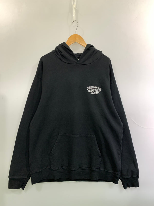 【中古品】【メンズ】 STUSSY × OUR LEGACY WORK SHOP ステューシー アワーレガシー ワークショップ 3923786 SURFMAN PIGMENT DYED HOODIE サーフマン ピグメントダイ フーディー パーカー トップス 142-261010-ta-22-min サイズ：XL カラー：ブラック 万代Net店