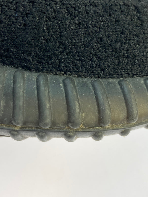 【中古品】【メンズ】 ADIDAS アディダス YEEZY BOOST 350 V2 CP9652 イージーブースト スニーカー 靴 161-261013-yn-04-min サイズ：26.0cm カラー：CORE BLACK/RED 万代Net店
