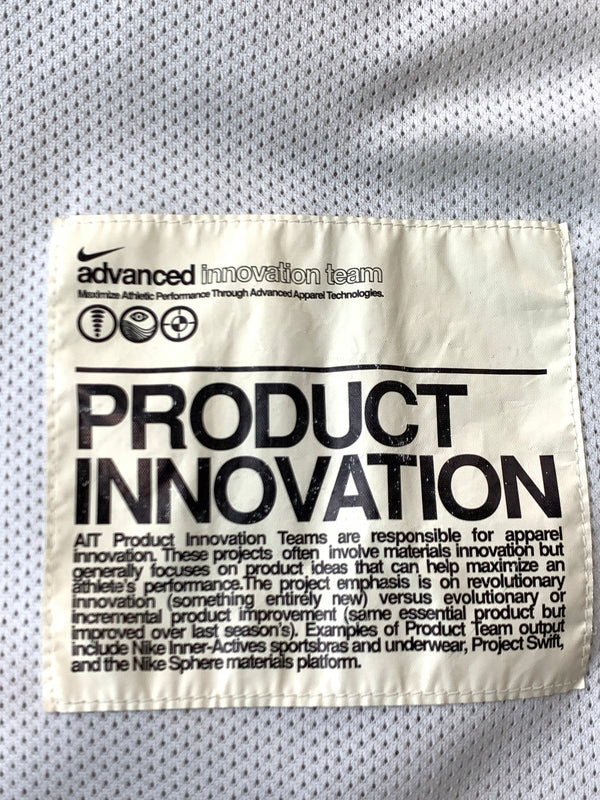 【現状渡し品】【メンズ】 NIKE ナイキ 00S ADVANCED INNOVATION TEAM NYLON MOUNTAIN HOODIE アドバンスド・イノベーション・チーム ナイロンジャケット マウンテンパーカ 146-261010-ta-35-min サイズ：XXL カラー：ライトグレー系 万代Net店