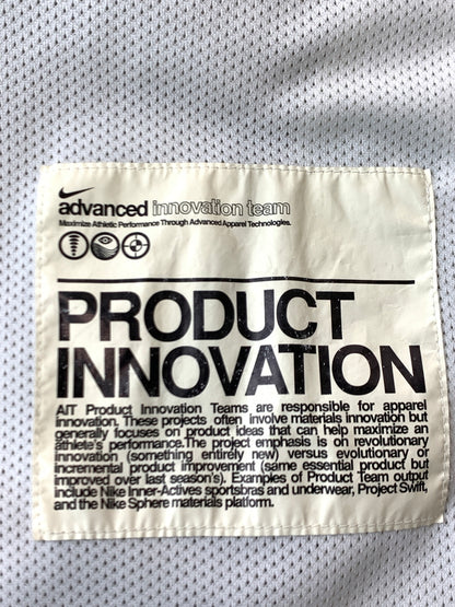 【現状渡し品】【メンズ】 NIKE ナイキ 00S ADVANCED INNOVATION TEAM NYLON MOUNTAIN HOODIE アドバンスド・イノベーション・チーム ナイロンジャケット マウンテンパーカ 146-261010-ta-35-min サイズ：XXL カラー：ライトグレー系 万代Net店