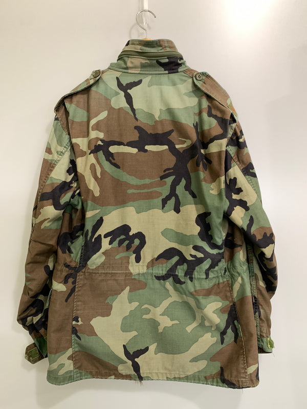 【現状渡し品】【メンズ】 U.S.ARMY ユーエスアーミー 90S M-65 FIELD JACKET 8415-01-099-7835 90年代 M-65 フィールド ジャケット ミリタリー アメリカ軍 戦闘服 カモフラ 146-261008-em-34-min サイズ：MEDIUM REGULAR カラー：迷彩柄 万代Net店