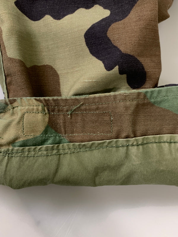 【現状渡し品】【メンズ】 U.S.ARMY ユーエスアーミー 90S M-65 FIELD JACKET 8415-01-099-7835 90年代 M-65 フィールド ジャケット ミリタリー アメリカ軍 戦闘服 カモフラ 146-261008-em-34-min サイズ：MEDIUM REGULAR カラー：迷彩柄 万代Net店