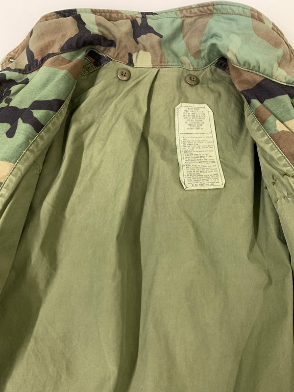 【現状渡し品】【メンズ】 U.S.ARMY ユーエスアーミー 90S M-65 FIELD JACKET 8415-01-099-7835 90年代 M-65 フィールド ジャケット ミリタリー アメリカ軍 戦闘服 カモフラ 146-261008-em-34-min サイズ：MEDIUM REGULAR カラー：迷彩柄 万代Net店
