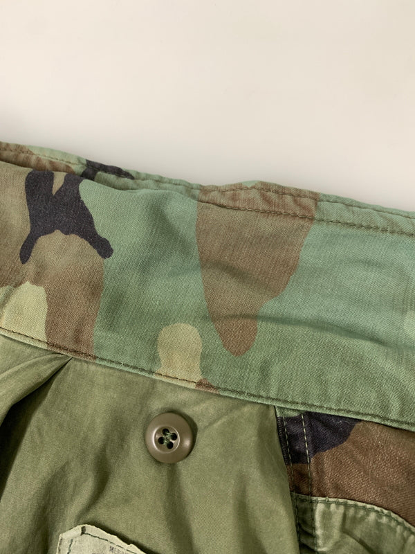 【現状渡し品】【メンズ】 U.S.ARMY ユーエスアーミー 90S M-65 FIELD JACKET 8415-01-099-7835 90年代 M-65 フィールド ジャケット ミリタリー アメリカ軍 戦闘服 カモフラ 146-261008-em-34-min サイズ：MEDIUM REGULAR カラー：迷彩柄 万代Net店