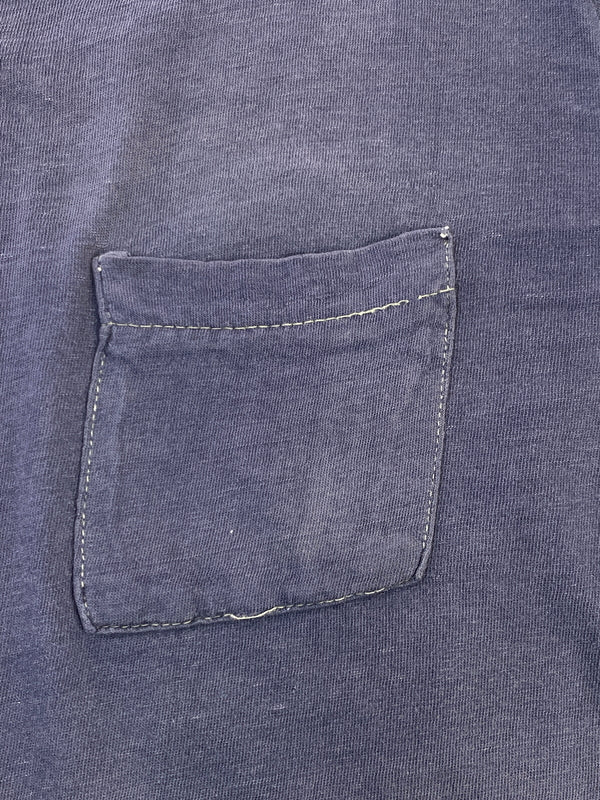 【現状渡し品】【メンズ】 UNKNOWN POCKET TEE ポケットティー メンズ トップス 半袖Tシャツ 146-261014-KS-19-min カラー：ネイビー 万代Net店