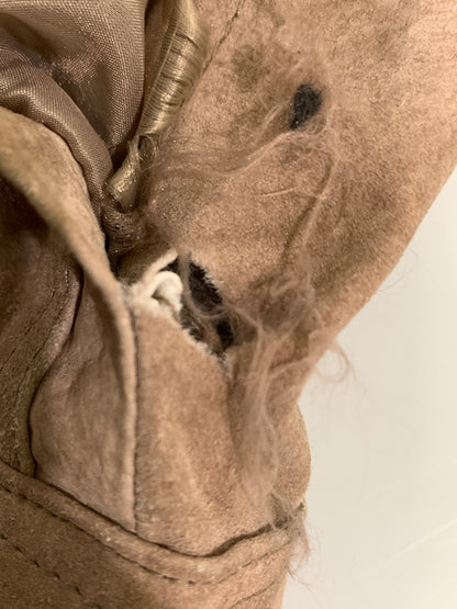 【現状渡し品】【メンズ】 JOHN ASHFORD ジョン・アシュフォード SUEDE LEATHER JACKET スエード レザー ジャケット メンズ アウター 革 ブルゾン フルジップ 146-261008-em-23-min サイズ：S カラー：ライトブラウン 万代Net店