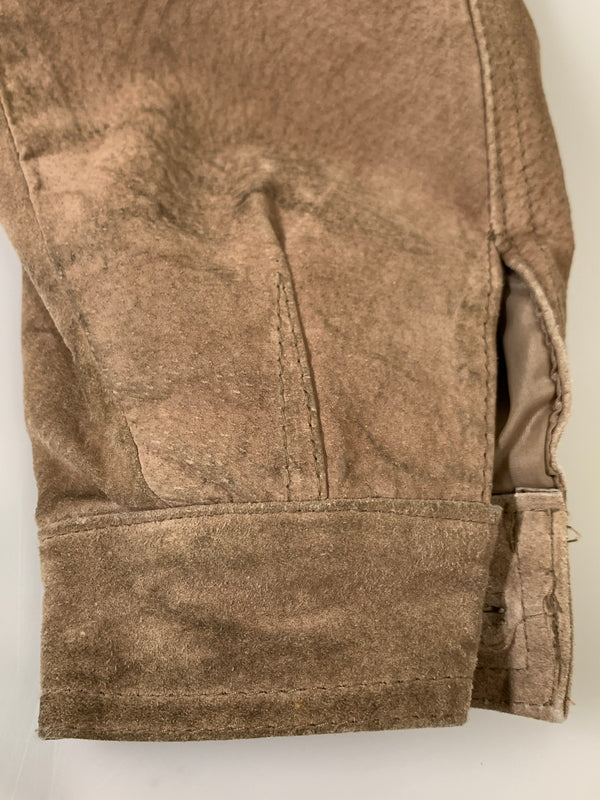 【現状渡し品】【メンズ】 JOHN ASHFORD ジョン・アシュフォード SUEDE LEATHER JACKET スエード レザー ジャケット メンズ アウター 革 ブルゾン フルジップ 146-261008-em-23-min サイズ：S カラー：ライトブラウン 万代Net店
