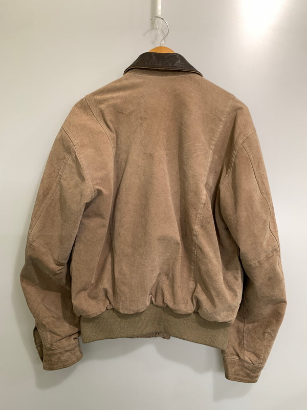 【現状渡し品】【メンズ】 JOHN ASHFORD ジョン・アシュフォード SUEDE LEATHER JACKET スエード レザー ジャケット メンズ アウター 革 ブルゾン フルジップ 146-261008-em-23-min サイズ：S カラー：ライトブラウン 万代Net店