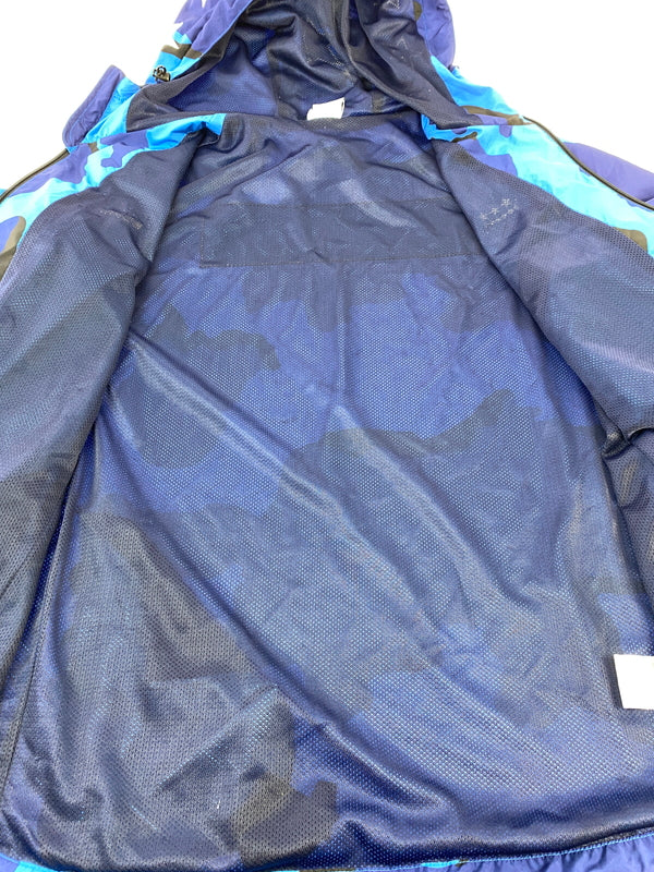 【中古品】【メンズ】 F.C.R.B. エフシーアールビー 16AW CAMOUFLAGE PRACTICE JACKET FCRB-167013 2016年秋冬 カモフラージュ プラクティスジャケット メンズ アウター 142-261014-KS-14-min サイズ：L カラー：ブルー/ネイビー 万代Net店