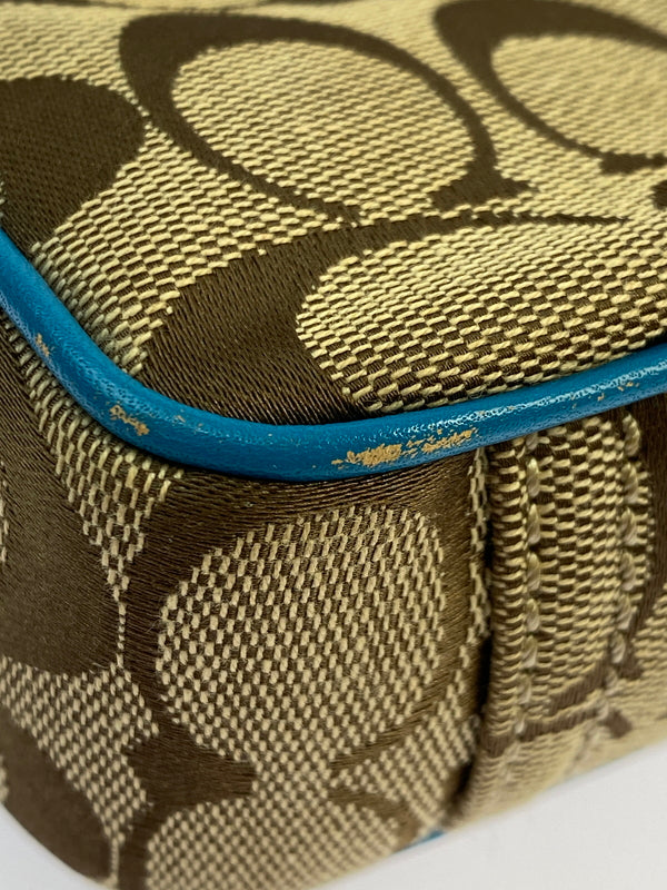 【現状渡し品】【レディース】 COACH コーチ シグネチャー ソーホー ショルダーバッグ 9758 レディース カバン 180-261025-em-13-min カラー：ブラウン × ターコイズブルー（金具：ゴールド） 万代Net店