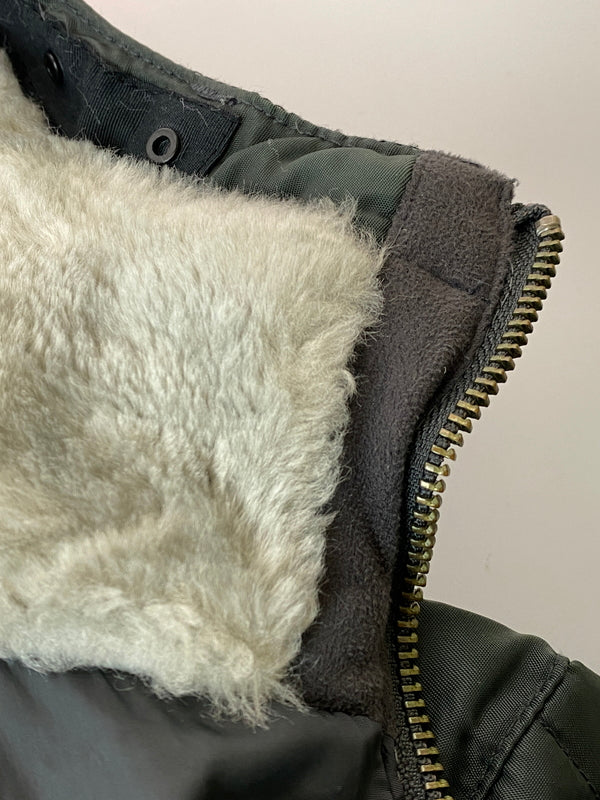 【中古品】【メンズ】 THE NORTH FACE ザ・ノースフェイス 550 FILLPOWER DOWN JACKET フィルパワーダウンジャケット メンズ アウター 防寒 144-261015-em-26-min サイズ：ウィメンズ XL カラー：ダークグリーン 万代Net店