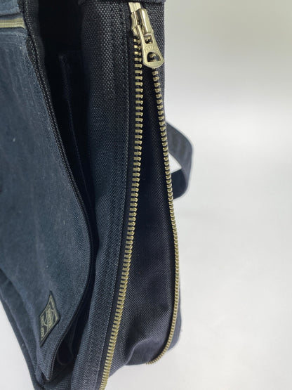 【中古品】【メンズ/レディース】 PORTER SMOKY SHOULDER BAG スモーキー バッグ 縦型 ショルダーバッグ 吉田カバン コットン 鞄 肩掛け 188-261025-em-19-min カラー：ネイビー 万代Net店
