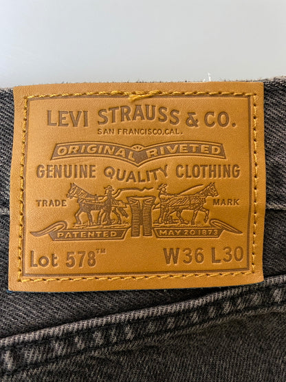 【中古品】【メンズ】 LEVI'S リーバイス 578 BLACK DENIM ブラック デニム パンツ メンズ ボトムス ジーンズ ジーパン 158-261022-em-53-min サイズ：W36/L30 カラー：インディゴブラック 万代Net店