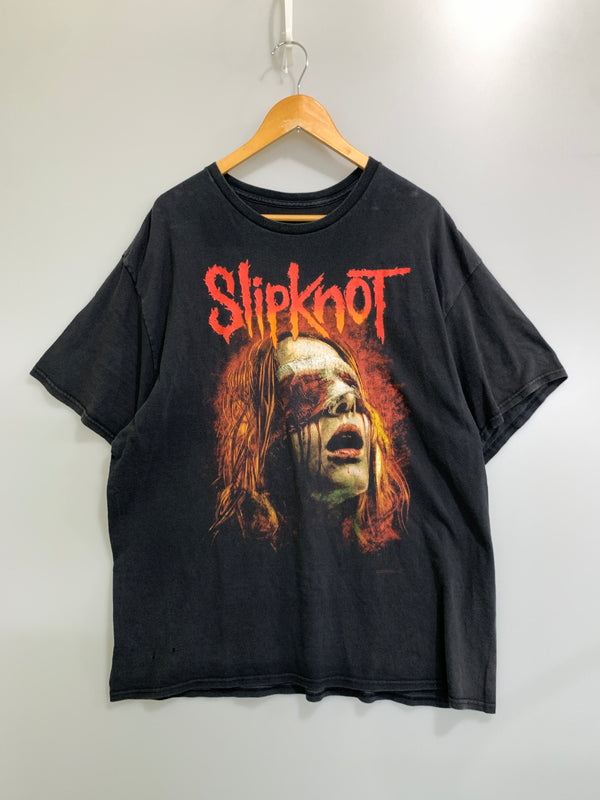 【現状渡し品】【メンズ】 SLIPKNOT スリップノット BLINDFOLD GIRL TEE ブラインドフォールド ガール 半袖Tシャツ ヘヴィメタル バンドTシャツ 146-261016-em-44-min カラー：ブラック 万代Net店