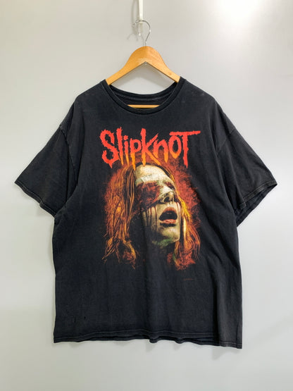 【現状渡し品】【メンズ】 SLIPKNOT スリップノット BLINDFOLD GIRL TEE ブラインドフォールド ガール 半袖Tシャツ ヘヴィメタル バンドTシャツ 146-261016-em-44-min カラー：ブラック 万代Net店