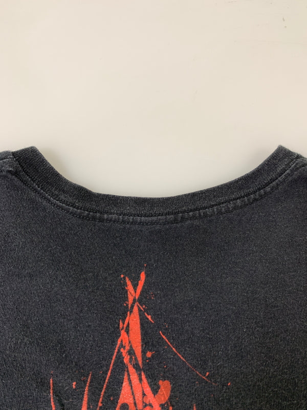 【現状渡し品】【メンズ】 SLIPKNOT スリップノット BLINDFOLD GIRL TEE ブラインドフォールド ガール 半袖Tシャツ ヘヴィメタル バンドTシャツ 146-261016-em-44-min カラー：ブラック 万代Net店