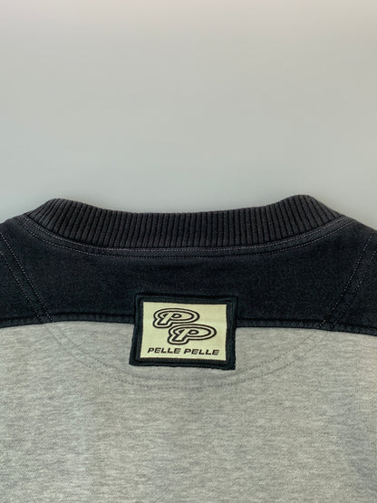 【中古品】【メンズ】 PELLE PELLE ペレペレ LOGO SWEATSHIRT ロゴ スウェットシャツ メンズ トップス トレーナー 長袖 146-261022-em-02-min サイズ：XL カラー：グレー系 万代Net店