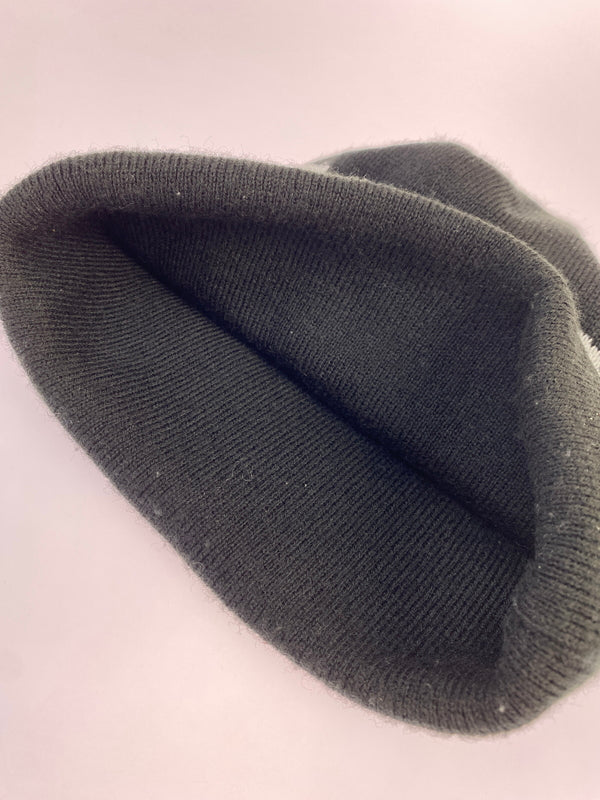 【中古品】【メンズ/レディース】 FCRB エフシー レアル ブリストル × NEW ERA ニューエラ 20AW BIG LOGO BEANIE ビッグ ロゴ ビーニー ニットキャップ 帽子 コラボ 185-261025-em-10-min カラー：ブラック 万代Net店