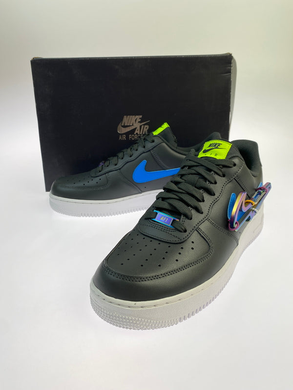 【中古品】【メンズ】 NIKE ナイキ AIR FORCE 1 LOW CARABINER DH7579-001 エアフォース1 ロー カラビナ スニーカー メンズ シューズ 靴 160-261018-em-11-min カラー：ダークスモークグレー/フォトブルー/ボルト 万代Net店