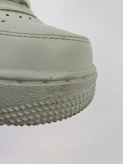 【中古品】【メンズ】 NIKE ナイキ AIR FORCE 1 MID '07 CW2289-111 エアフォース1 ミッド スニーカー メンズ シューズ 靴 160-261018-em-13-min サイズ：27.5cm カラー：WHITE 万代Net店