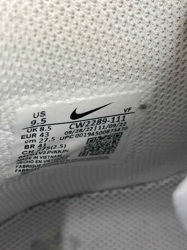 【中古品】【メンズ】 NIKE ナイキ AIR FORCE 1 MID '07 CW2289-111 エアフォース1 ミッド スニーカー メンズ シューズ 靴 160-261018-em-13-min サイズ：27.5cm カラー：WHITE 万代Net店