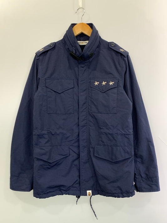 【中古品】【メンズ】 A BATHING APE アベイシングエイプ M-65 MILITARY JACKET ミリタリージャケット メンズ アウター 上着 142-261020-em-78-min サイズ：S カラー：ネイビー 万代Net店