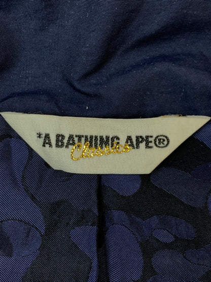 【中古品】【メンズ】 A BATHING APE アベイシングエイプ M-65 MILITARY JACKET ミリタリージャケット メンズ アウター 上着 142-261020-em-78-min サイズ：S カラー：ネイビー 万代Net店