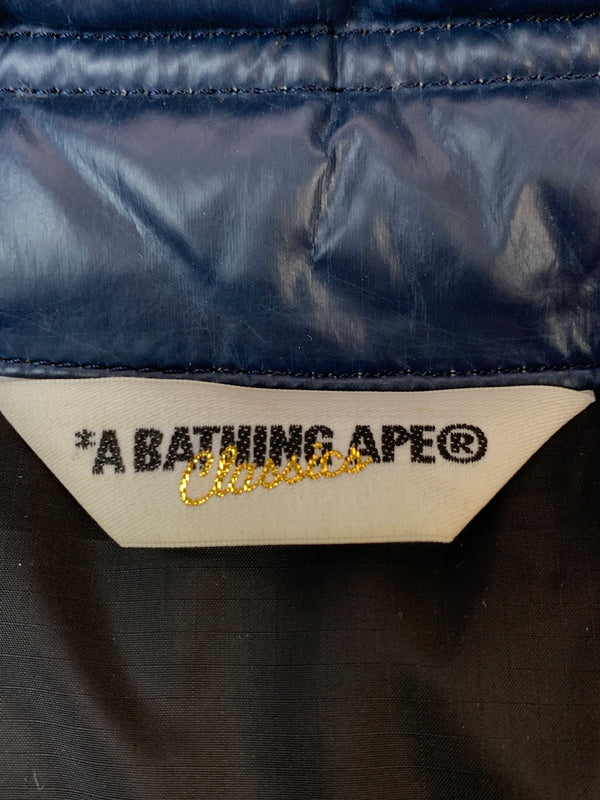 【中古品】【メンズ】 A BATHING APE アベイシングエイプ DOWN VEST ダウン ベスト メンズ アウター 142-261022-em-20-min サイズ：XXS カラー：ネイビー 万代Net店