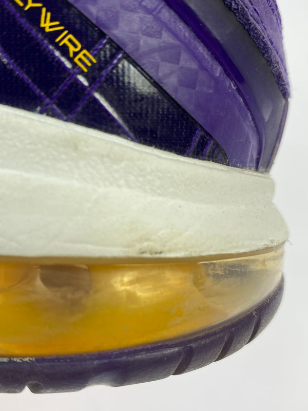 【中古品】【メンズ】 NIKE ナイキ LEBRON 8 QS LAKERS DC8380-500 レブロン8 レイカーズ スニーカー メンズ シューズ 靴 160-261018-em-02-min サイズ：27.5cm カラー：コートパープル / ユニバーシティゴールド 万代Net店