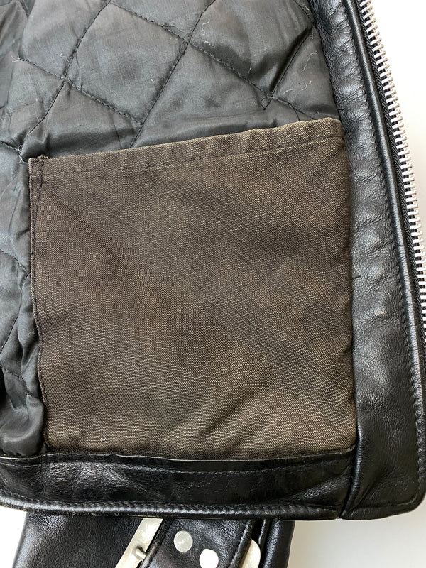【中古品】【メンズ】 SCHOTT PERFECT ショット パーフェクト 618 DOUBLE RIDERS JACKET ダブル ライダース ジャケット レザー 革ジャン メンズ アウター バイク 145-261020-em-54-min サイズ：38 カラー：ブラック 万代Net店