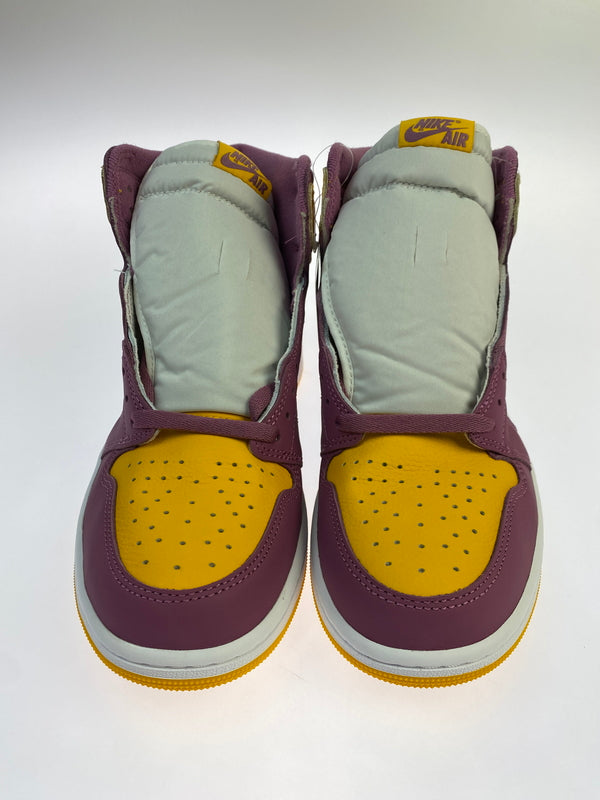 【中古美品】【メンズ】 NIKE ナイキ AIR JORDAN 1 HIGH OG "BROTHERHOOD" 555088-706 エアジョーダン ワン ハイ オージー ブラザーフッド 靴 シューズ スニーカー 160-261017-KS-25-min サイズ：28cm US10 カラー：イエロー/パープル/ホワイト 万代Net店