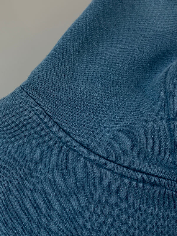 【現状渡し品】【メンズ】 TIGHTBOOTH タイトブース PULLOVER HOODIE プルオーバー フーディ メンズ パーカー トップス スウェット 刺繍 142-261022-em-07-min サイズ：M カラー：ターコイズブルー 万代Net店