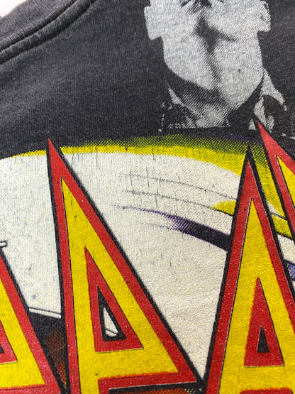【現状渡し品】【メンズ】 GIANT ジャイアント 90S DEF LEPPARD ALL OVER PLINT S/S TEE 90年代 プリント ショートスリーブ 半袖 Tシャツ ヴィンテージ メンズ トップス バンドT ロックバンド 146-261015-em-07-min サイズ：L カラー：グレー 万代Net店