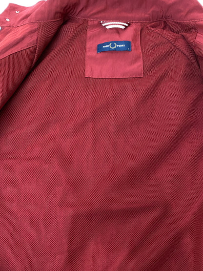 【中古品】【メンズ】 FRED PERRY フレッドペリー CRINKLE HARRINGTON JACKET クリンクル ハリントン ジャケット フルジップ メンズ ライトアウター 141-261020-em-50-min サイズ：S カラー：小豆色 万代Net店