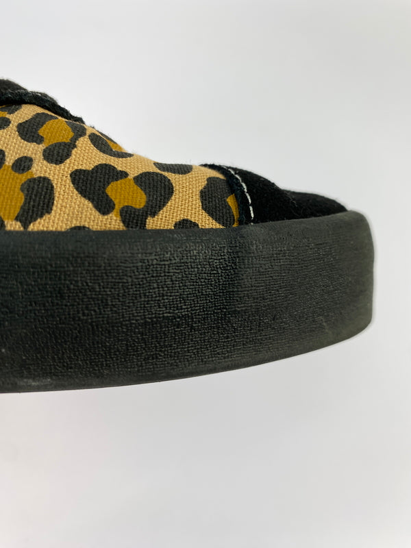 【中古品】【メンズ】 VANS バンズ SPORT LOW VN000CTDBLK スポーツ ロー スニーカー ローカット シューズ 靴 163-261018-em-36-min サイズ：26.5cm カラー：レオパード/ブラック 万代Net店