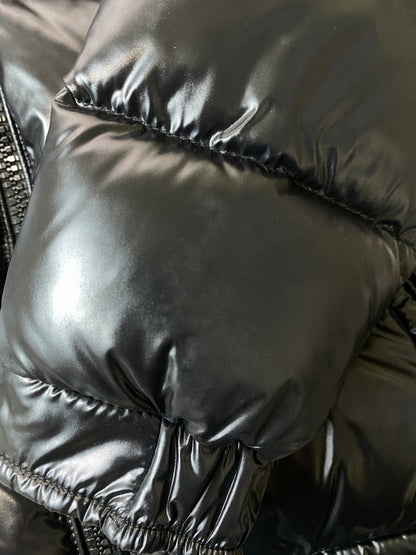 【中古品】【メンズ】 MONCLER モンクレール MAYA GIUBBOTTO DOWN JACKET 142-091-40366-05 マヤ ジュボット ダウンジャケット メンズ アウター ブルゾン 141-261015-em-36-min カラー：ブラック 万代Net店