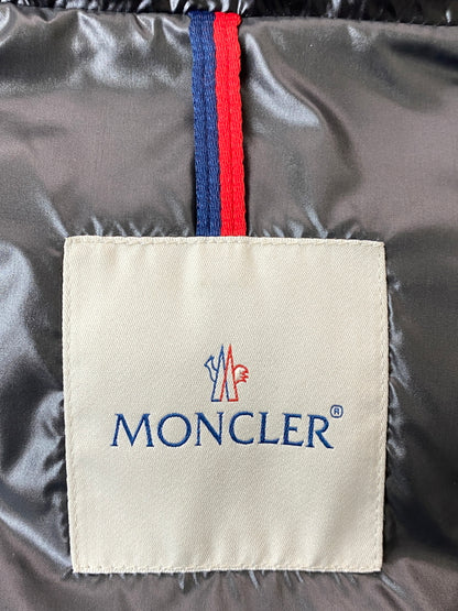 【中古品】【メンズ】 MONCLER モンクレール MAYA GIUBBOTTO DOWN JACKET 142-091-40366-05 マヤ ジュボット ダウンジャケット メンズ アウター ブルゾン 141-261015-em-36-min カラー：ブラック 万代Net店