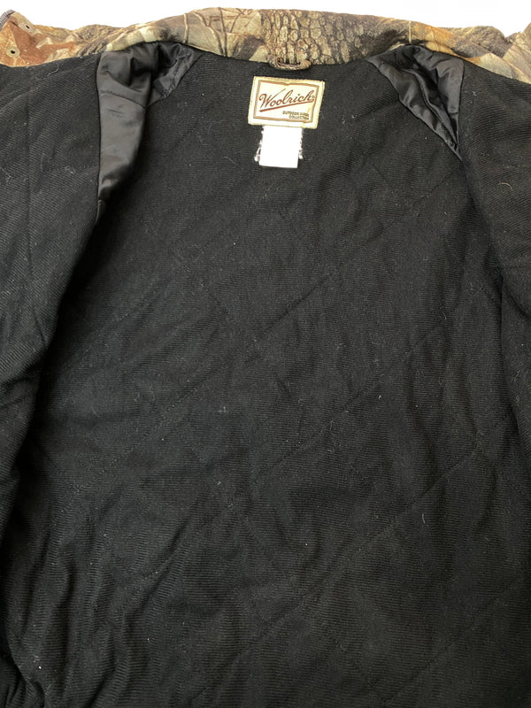 【中古品】【メンズ】 WOOLRICH ウールリッチ 90S TREE CAMO DOWN JACKET 90年代 リアルツリーカモ ダウンジャケット 中綿 ヴィンテージ メンズ アウター 146-261020-em-46-min サイズ：L カラー：ブラウン系 万代Net店