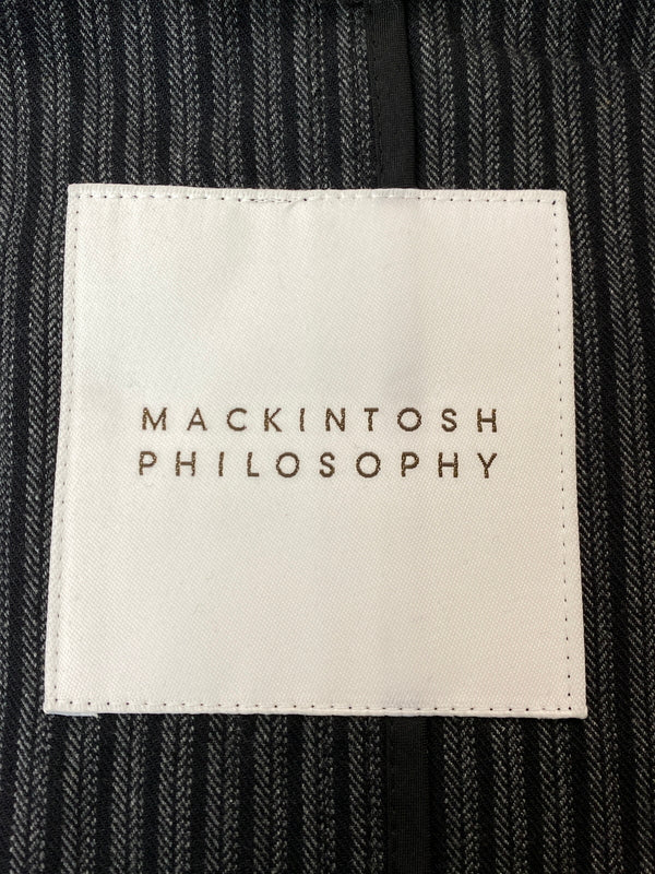 【中古品】【メンズ】 MACKINTOSH PHILOSOPHY マッキントッシュフィロソフィー STRIPE COVER ALL JACKET H1F66-262-09 ストライプ カバーオール ジャケット メンズ 上着 141-261015-em-20-min サイズ：40 カラー：グレー系（ストライプ） 万代Net店