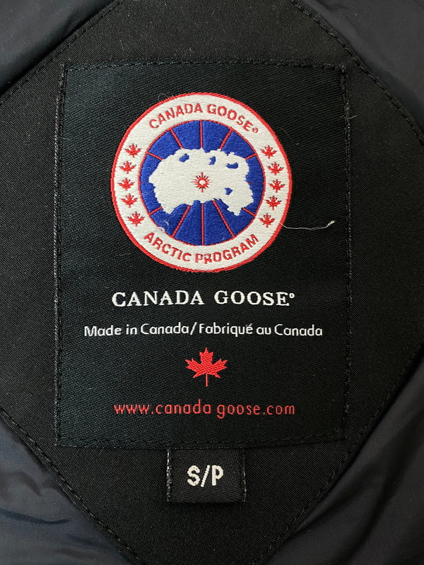 【中古品】【レディース】 CANADA GOOSE カナダグース EXPEDITION PARKA 4565JLB エクスペディション パーカ ダウンジャケット 防寒 アウター 141-261015-em-02-min サイズ：S カラー：ブラック 万代Net店