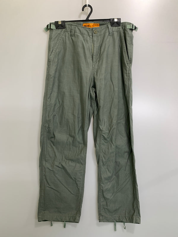 【中古品】【メンズ】 CHALLENGER チャレンジャー FLIGHT WARM UP PANTS CLG-PT024-016 フライト ウォーム アップ パンツ メンズ ボトムス ミリタリー 153-261016-em-48-min サイズ：M カラー：モスグリーン 万代Net店