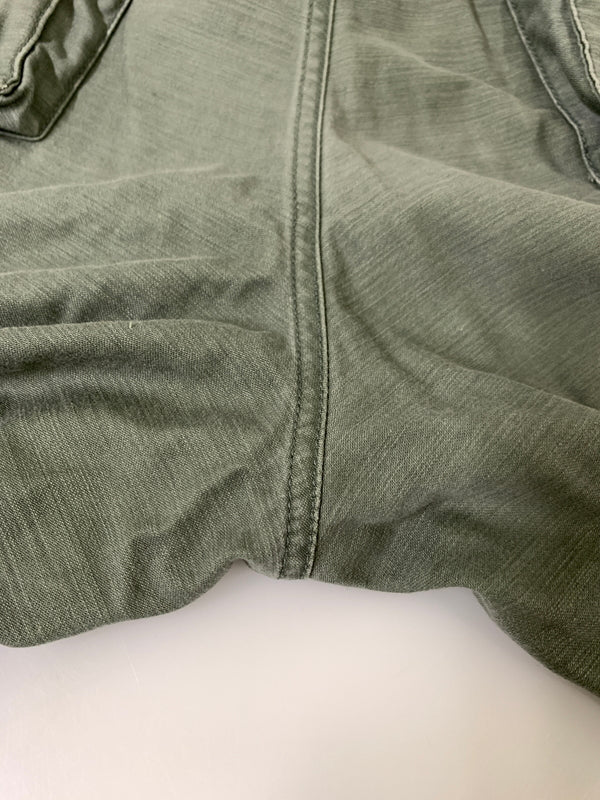 【中古品】【メンズ】 CHALLENGER チャレンジャー FLIGHT WARM UP PANTS CLG-PT024-016 フライト ウォーム アップ パンツ メンズ ボトムス ミリタリー 153-261016-em-48-min サイズ：M カラー：モスグリーン 万代Net店