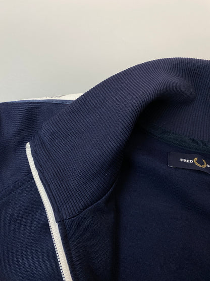 【中古品】【メンズ】 FRED PERRY フレッドペリー TAPED TRACK JACKET J4620-885-01980-410 テープド トラックジャケット メンズ ジャージ 141-261020-em-61-min サイズ：M カラー：ネイビー 万代Net店