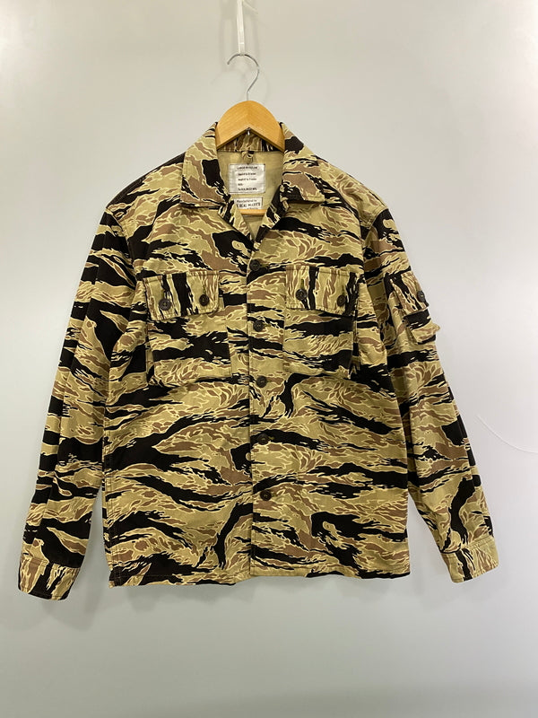【中古品】【メンズ】 THE REAL MCCOY'S ザリアルマッコイズ GOLDEN TIGER CAMO SHIRT ゴールデン タイガー カモ シャツ メンズ 長袖シャツ トップス コットン 145-261020-em-57-min サイズ：L-R カラー：カーキ系 万代Net店