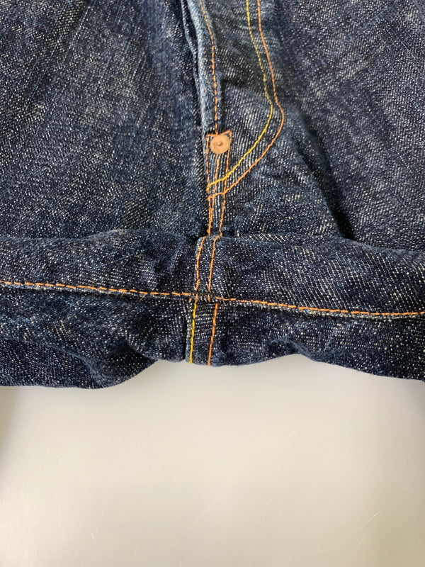 【中古品】【メンズ】 EVISU エヴィス DENIM PANTS LOT2001 デニムパンツ メンズ ストレート ジーンズ ボトムス ジーパン 刺繍 156-261020-em-14-min サイズ：34×35 カラー：インディゴ 万代Net店