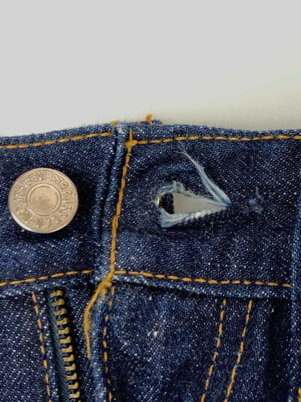 【中古品】【メンズ】 LEVI'S リーバイス 517 BOOTCUT FLARE DENIM PANTS ブーツカット フレア デニムパンツ ボトムス 157-261027-jt-29-min サイズ：W28 L34 カラー：ブルーインディゴ 万代Net店